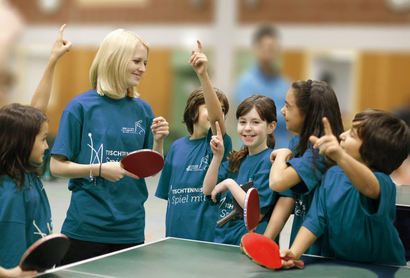tischtennis spiel für mehr als 4 personen
